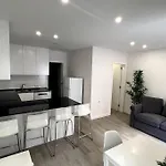 Cozy And Modern Flat In Lisboa