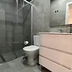 Cozy And Modern Flat In