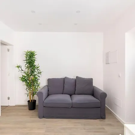 Cozy And Modern Flat In Apartment Lissabon